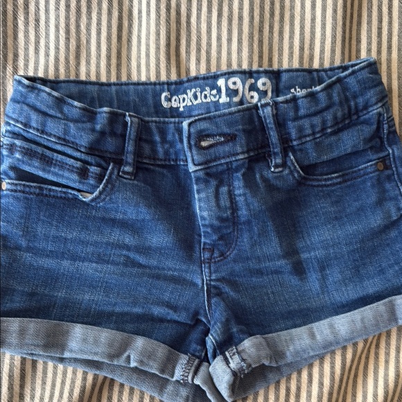 GAP Kids Shorts Bundle Size 8 - Picture 2 of 10